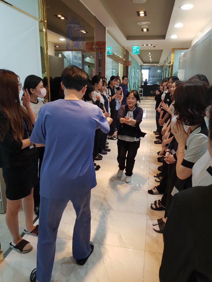 http://www.smstardental.com/bs/se2/imgup/1568113127KakaoTalk_20190910_135010541.jpg