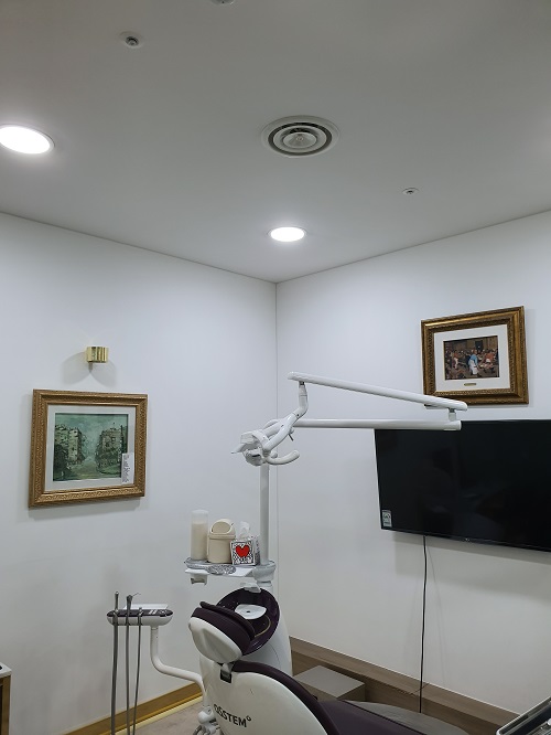 http://www.smstardental.com/bs/se2/imgup/1583545565KakaoTalk_20200307_104459379_04.jpg